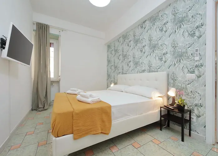 Domus Sinuessa * Roma